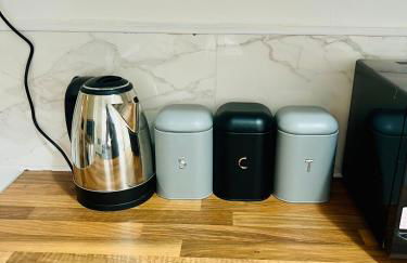 Walsall Comfort Home 3Bedroom Retreat Sleeps 6 - Foto 7