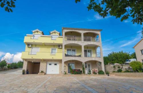 Six Bedroom Holiday House With Pool - Foto 33