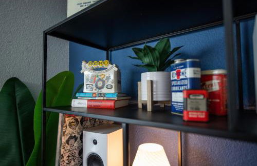 The Yellow Door Denver - Mid Century Design & Comfort - Foto 4