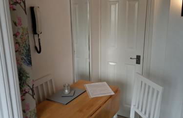 Little Dorrit Studio flat Rochester ME1 1XZ - Photo 11