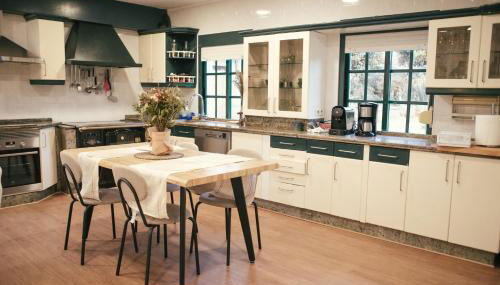 Casa Milladoiro - Foto 3, stove, dishwasher