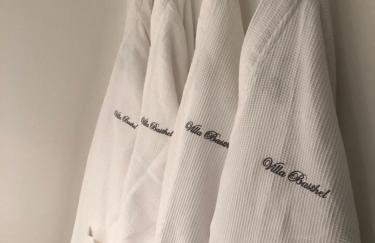 Villa Basthel direct aan zee ,verwarmd zwembad,sauna en garage - Photo 35