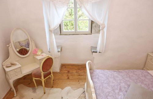 FeWo Zar Ferdinand Schloss Weitersroda - Foto 1