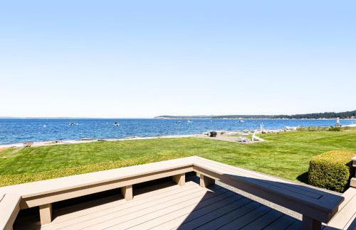 Misty Lady at Water's Edge - Foto 21