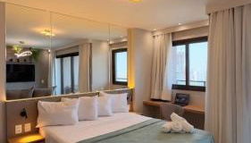 Elegância e conforto a passos da Beira-mar - Foto 1