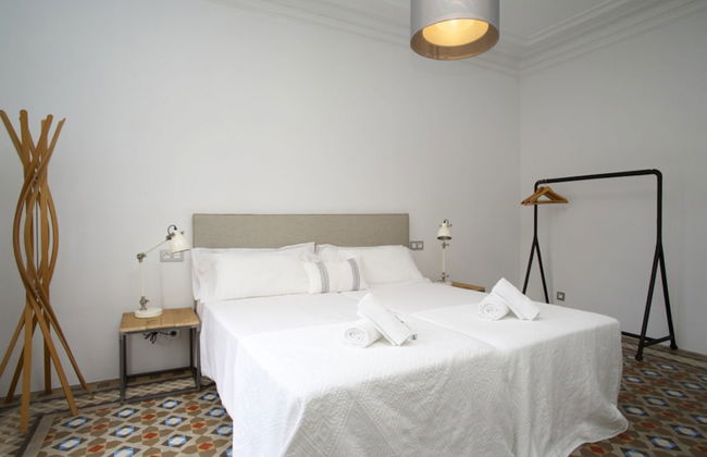 BarcelonaForRent The Claris Suites - Photo 10