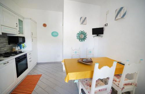 Sardinian Cottage, 150m from the sea, private Garden - Foto 11