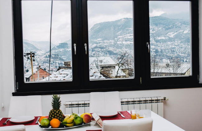 Luxury 3 Story House- Best View- Free Parking - Foto 9