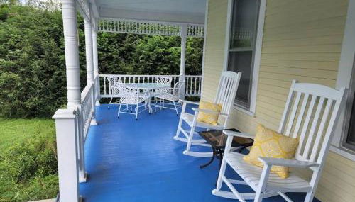 BaseCampWV-Durbin. Spacious 4 bedroom house w/yard - Foto 3