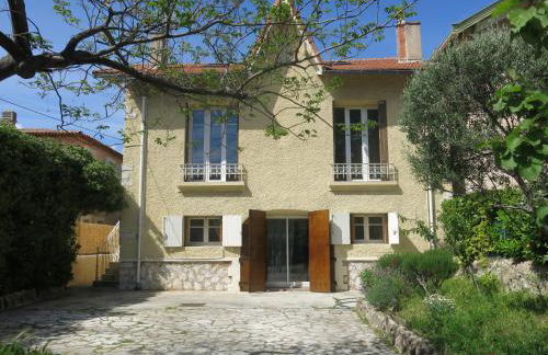Maison avec jardin sur une colline - Foto 1
