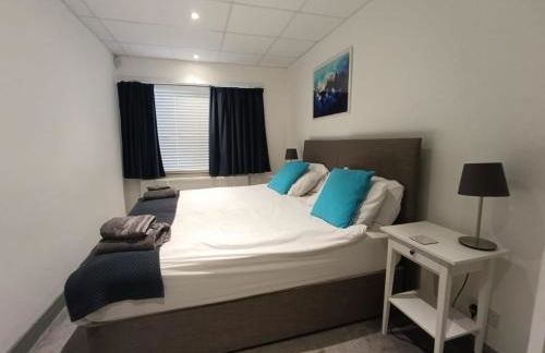 Open Mind Property -2BR Flat Commercial Road - Foto 2