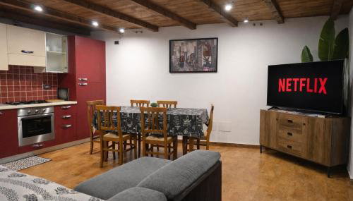 Appartamento con Biliardo Privato Patio e Parcheggio Aosta - Foto 2