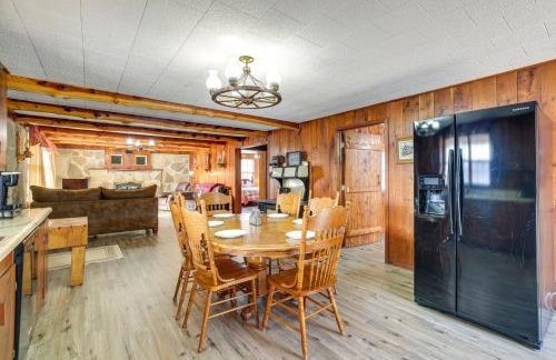 Authentic Log Cabin in Pineville ~ 2 Mi to River! - Foto 10