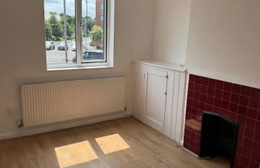 Modern 2 Bedroom Maisonette - Foto 17