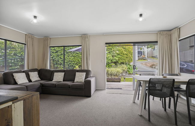 Modern Central Home - Parking & Aircon - Foto 10