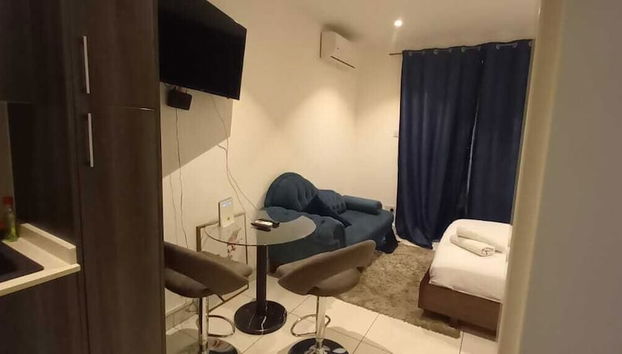 Bizzi studio ad Legationis Hortos - Foto 2, Habitación