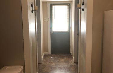 Downtown 2 Bedroom Cottage, Sleeps 6, Walking Distance to Honeywell, Downtown Restaurants, Shopping - Foto 17