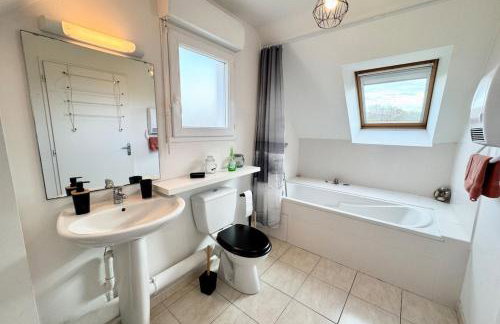 Joli duplex plein bourg - 4km des plages - Photo 27