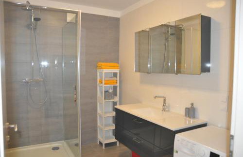 Geräumige 2-Z WOHNUNG im GRÜNEN, GARTEN, TERRASSE, RUHIG, NATUR, PHANTASTISCHER BLICK! - Foto 31