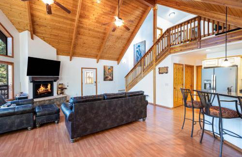 Chalet in the Pines Spa Game Room Wraparound Deck - Foto 30