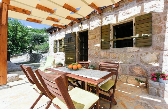 Traditional Stone House Bura - Nature Park Velebit - Foto 50