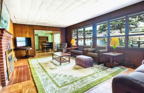 Boho Waterfront Getaway 5 Bedroom Retreat - Foto 2