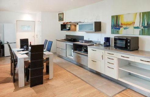 Beautiful Apartment In Saint-Evarzec - Foto 6