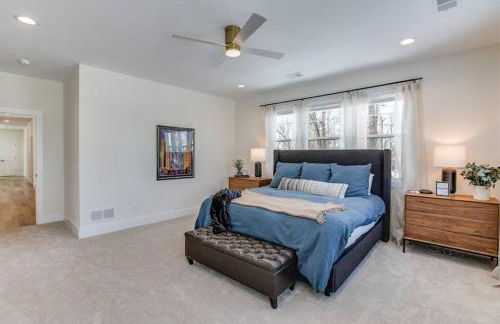 Luxury Estate with Stadium TDJ Views Sleeps 20 - Foto 46