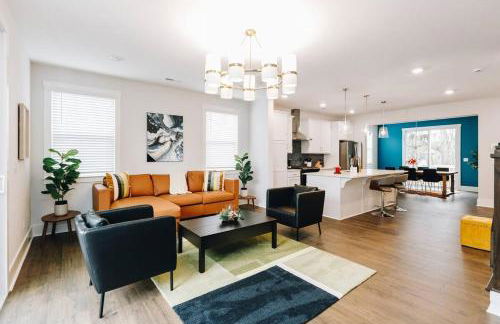 Birdsong Bungalow - Hot Tub, Game Room, Fire Pit - Foto 56