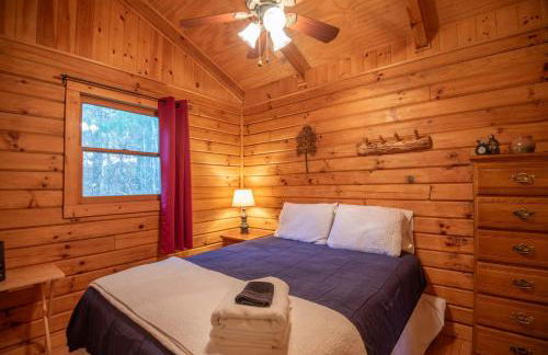 Secluded & Private Retreat- Hot Tub, Fire Pit, Near New River State Park - Foto 19