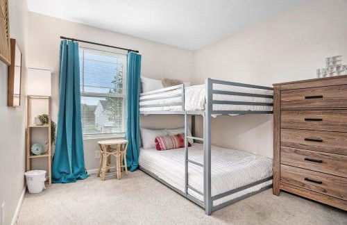 Elegant Escape-Fenced Yard BBQ & Cozy Fire Pit - Foto 23