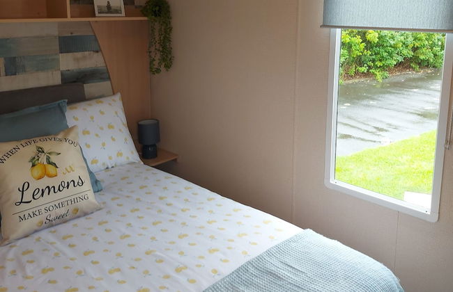 Dog Friendly Caravan on the Northumberian Coast - Photo 3