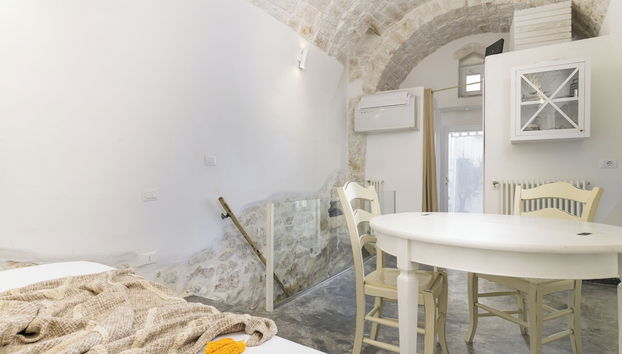 White Studio with Jacuzzi - Foto 3, Habitación