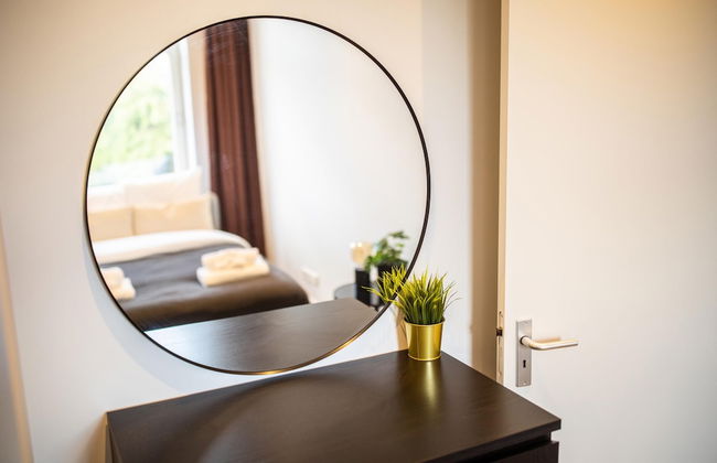 Spacious 2 Bedroom Serviced Apartments 71-77m2 - Photo 21