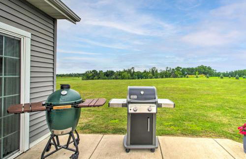 Quiet Retreat with Kayak and Patio, Walk to Lake! - Foto 21