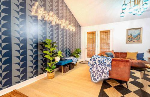 Theater and game rooms 5 bedrooms 2 king size beds TikTok and social media wall - Foto 57