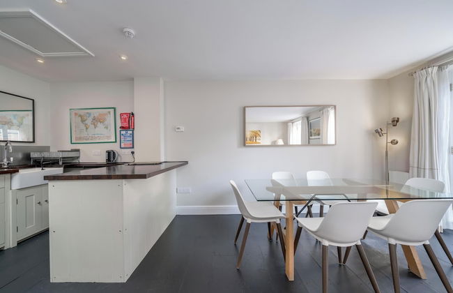 JOIVY Modern 2 bed flat in Central London, sleeps 6 - Foto 14