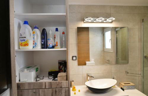 Colorful Apt. Near Nea Smirni Square - Foto 28