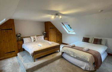 Amazing Alps and Loch views - HOT TUB and pet friendly - Foto 63