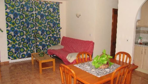 Impressive Apartment With Terrace and two Rooms, AC and Pool - Foto 5, Sala de estar