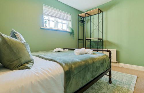 The Tudor Escape - 3 Bedroom House in Canterbury City Centre with Parking - Foto 27