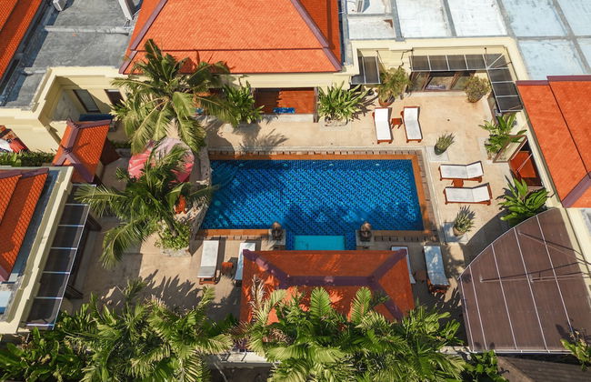 Generous 6BR Balinese Pool Villa Sophia - Photo 38