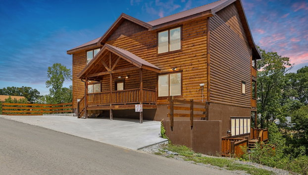 Smoky Mountain Splash 6 Bedroom Cabin by RedAwning - Foto 2, Imagen principal