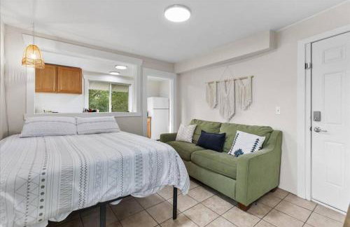Unit 7: Updated downtown 1 bedroom! - Photo 3