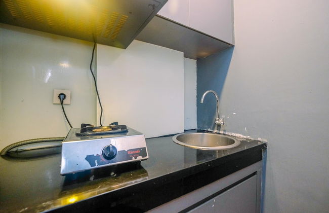 Modern Furnished @ 1BR Margonda Residence 1 Apartment - Photo 12