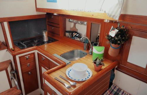 Cozy Lisbon Marina Sleepaboard - Sail Away - Foto 13