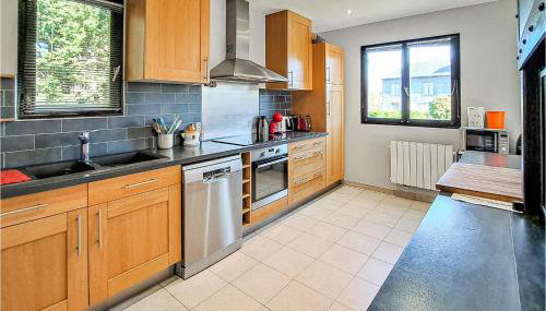 Awesome Home In Gonneville-S-Honfleur - Foto 4