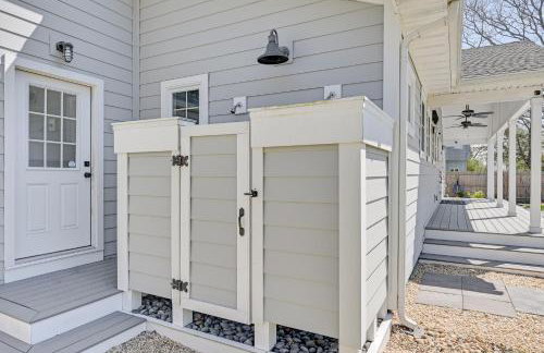 Distinctive Hamptons Home with Pool Near Bay, Ocean - Foto 27