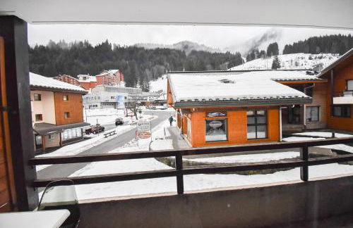 Le Relai S34 - Grand et lumineux studio avec coin montagne 4-6 pers avec WIFI, 50m des pistes, grand balcon exposé SUD, DRAPS NON COMPRIS - Foto 12