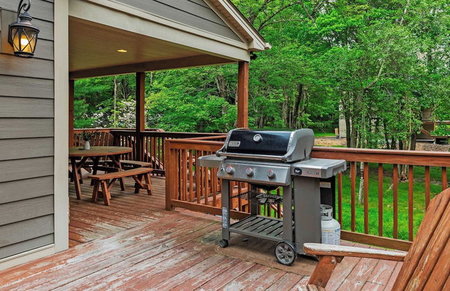 Bear Paw Lodge by Avantstay Hot Tub, Deck, & Fire Pit - Foto 45